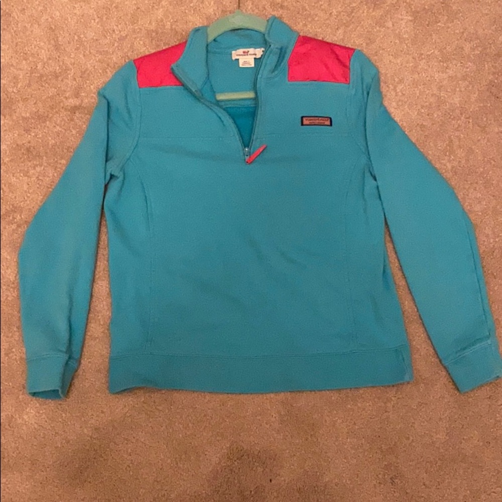 Super cute blue vineyard vines quarter zip.